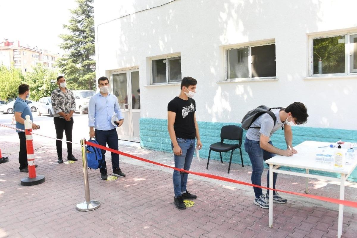 Konya B&uuml;y&uuml;kşehir İtfaiyecilik B&ouml;l&uuml;m&uuml;nden mezun itfaiyeciler alıyor