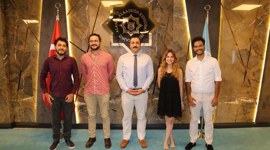 ALK&Uuml; Tıp Fak&uuml;ltesi ilk mezunlarını verdi