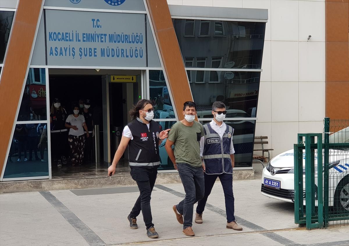 G&Uuml;NCELLEME - İstanbul'dan Kocaeli'ye gelerek hırsızlık yaptıkları &ouml;ne s&uuml;r&uuml;len 4 ş&uuml;pheli tutuklandı