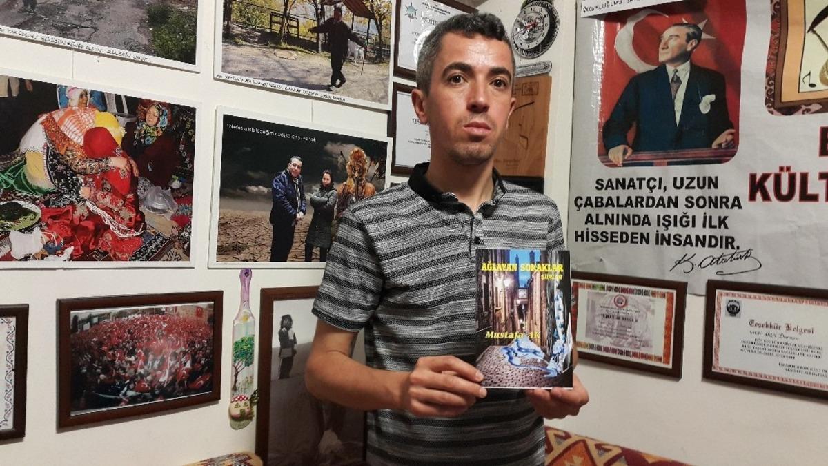Eskişehirli şair Mustafa Ak&rsquo;ın &lsquo;Ağlayan Sokaklar&rsquo; adlı şiir kitabı yayınlandı