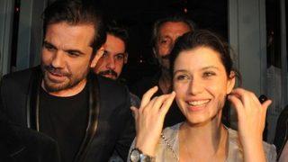 Beren Saat ve Kenan Doğulu'dan 'boşanmıyoruz' pozu