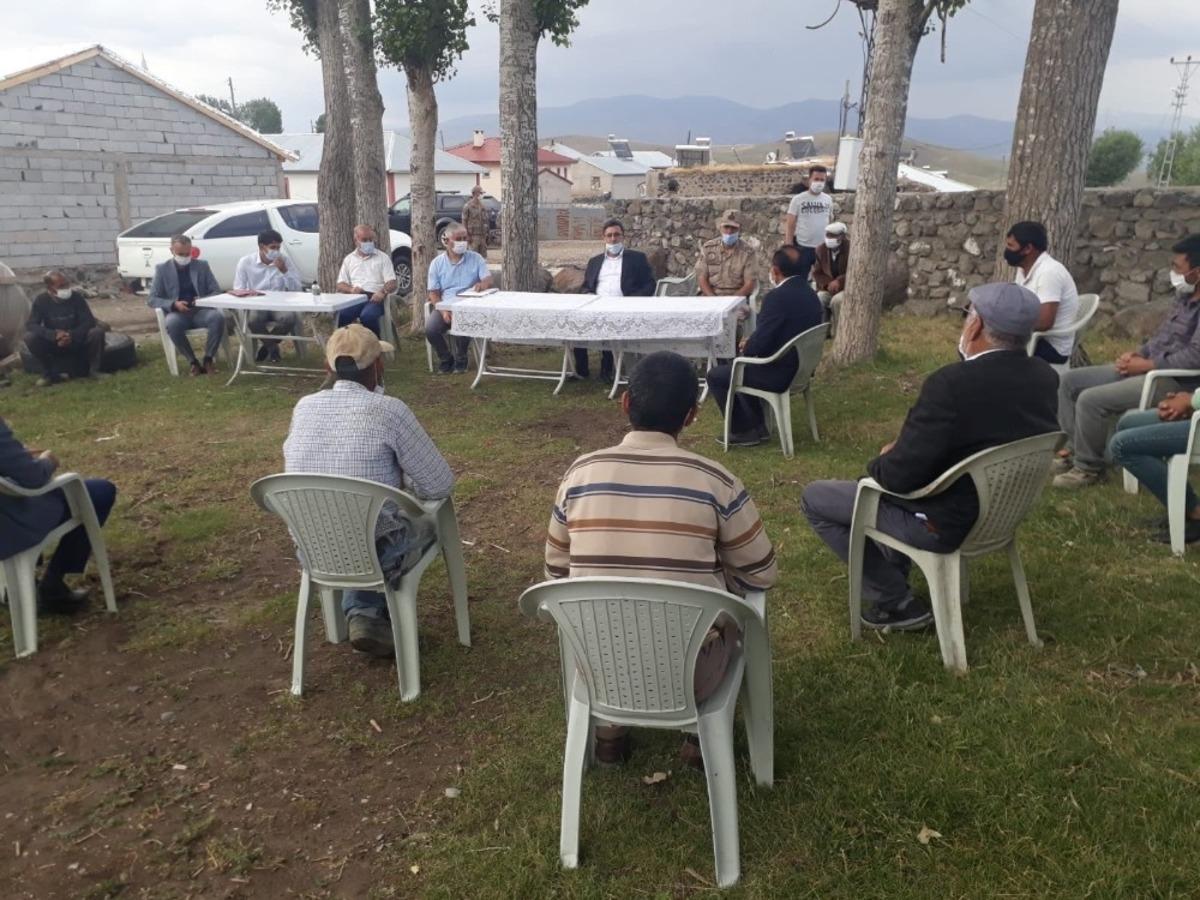 Taşlı&ccedil;ay Kaymakamı Ers&ouml;z k&ouml;y sakinlerini ziyaret etti