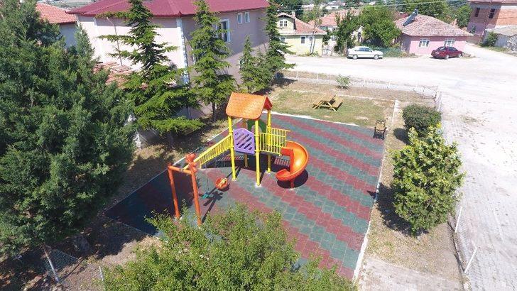 Suluova’da parklar yenileniyor G2