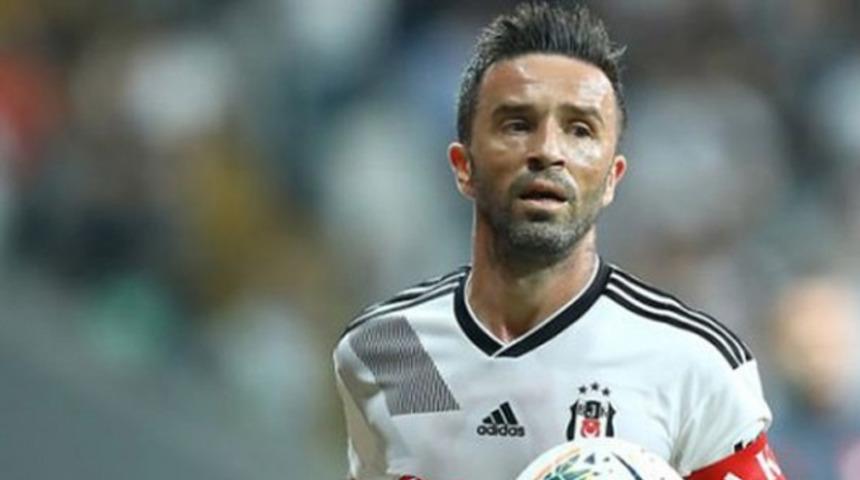 Beşiktaş'ta Vida'dan G&ouml;khan G&ouml;n&uuml;l'e flaş teklif... ''Bizimle kal''