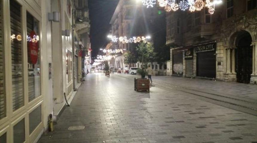Son dakika: İstiklal Caddesi'nde ş&uuml;pheli paket alarmı!