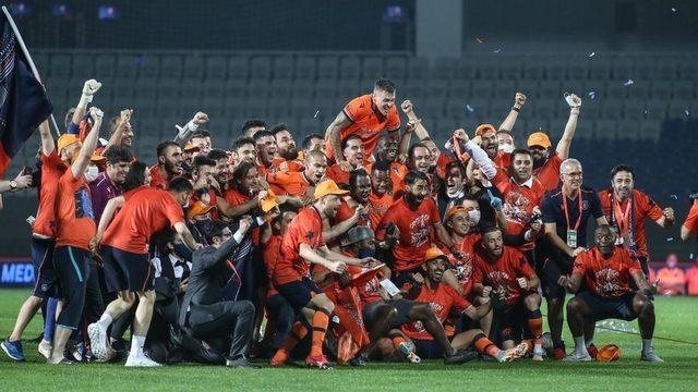 Medipol Başakşehir 6 yılda nasıl Süper Lig'in 6. şampiyonu oldu?