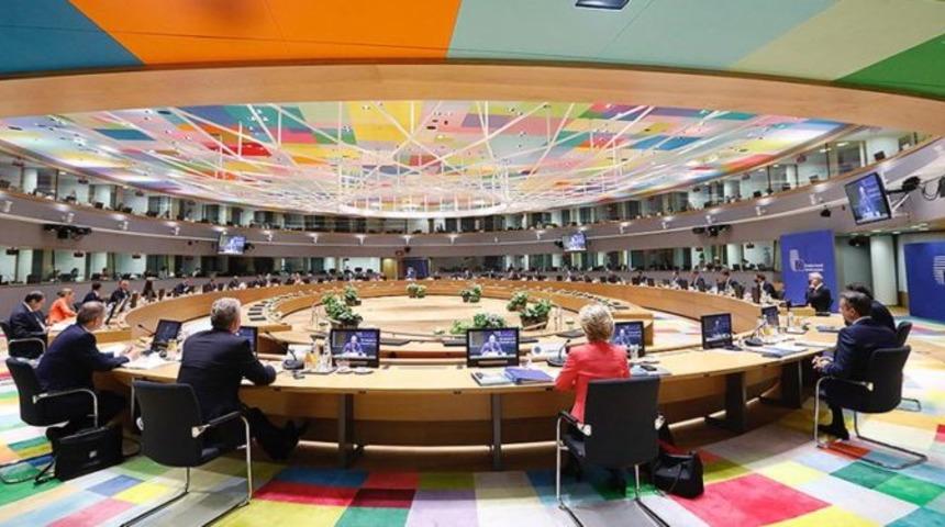  AB liderleri, kurtarma programı ve bütçe konusunda anlaştı