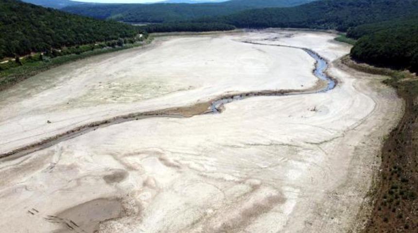 İstanbul'un su ihtiyacını karşılayan iki baraj kurudu