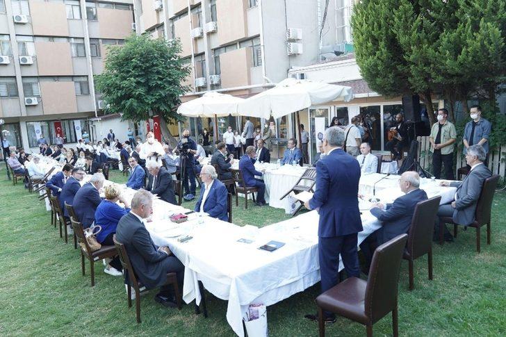 İzmir’in kanaat önderleri Ege Üniversitesinde buluştu G5