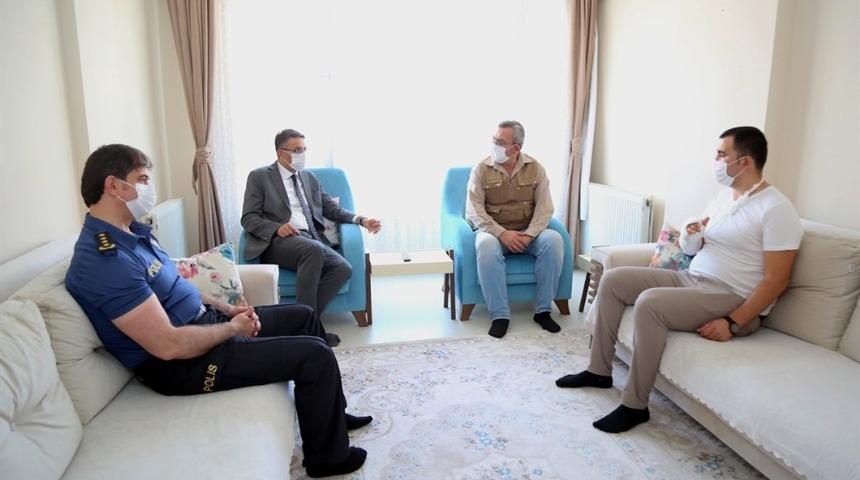 Vali ve Emniyet Müdürü’nden ’Geçmiş olsun’ ziyareti