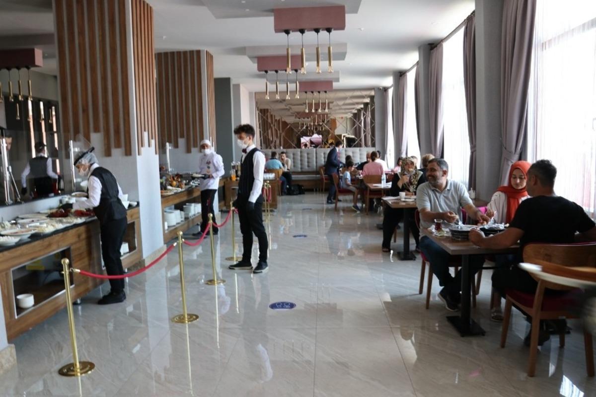 Otellerde doluluk oranı arttı