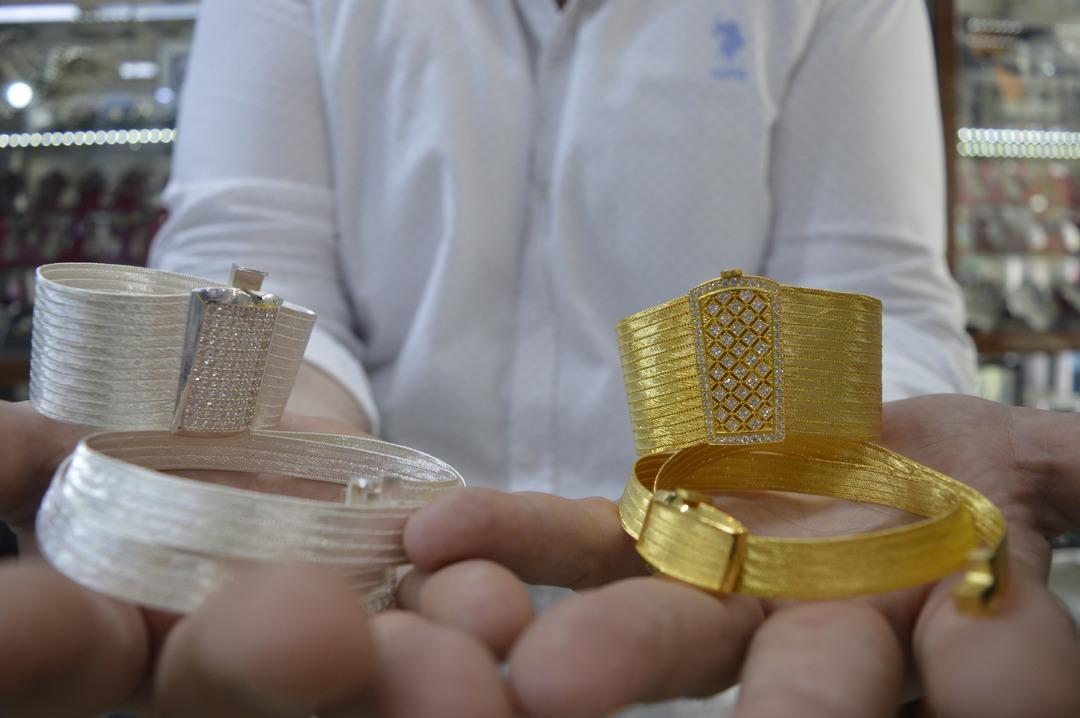 D&uuml;ğ&uuml;nlerin vazge&ccedil;ilmezi! G&ouml;r&uuml;n&uuml;m&uuml; altınla yarışıyor ama fiyatı d&ouml;rtte biri