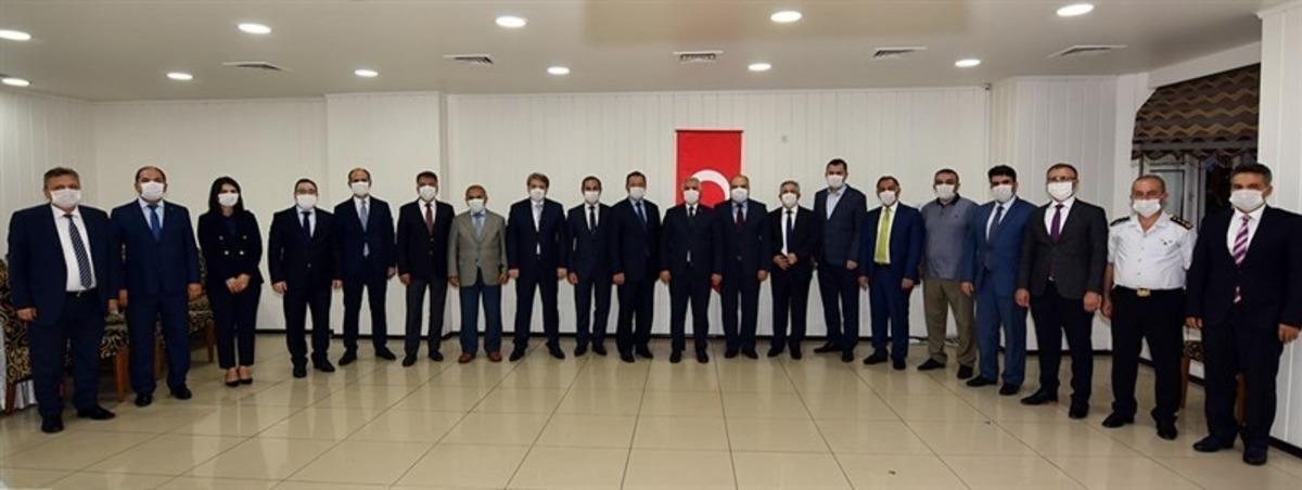 G&ouml;rev yeri değişen kaymakamlara veda yemeği