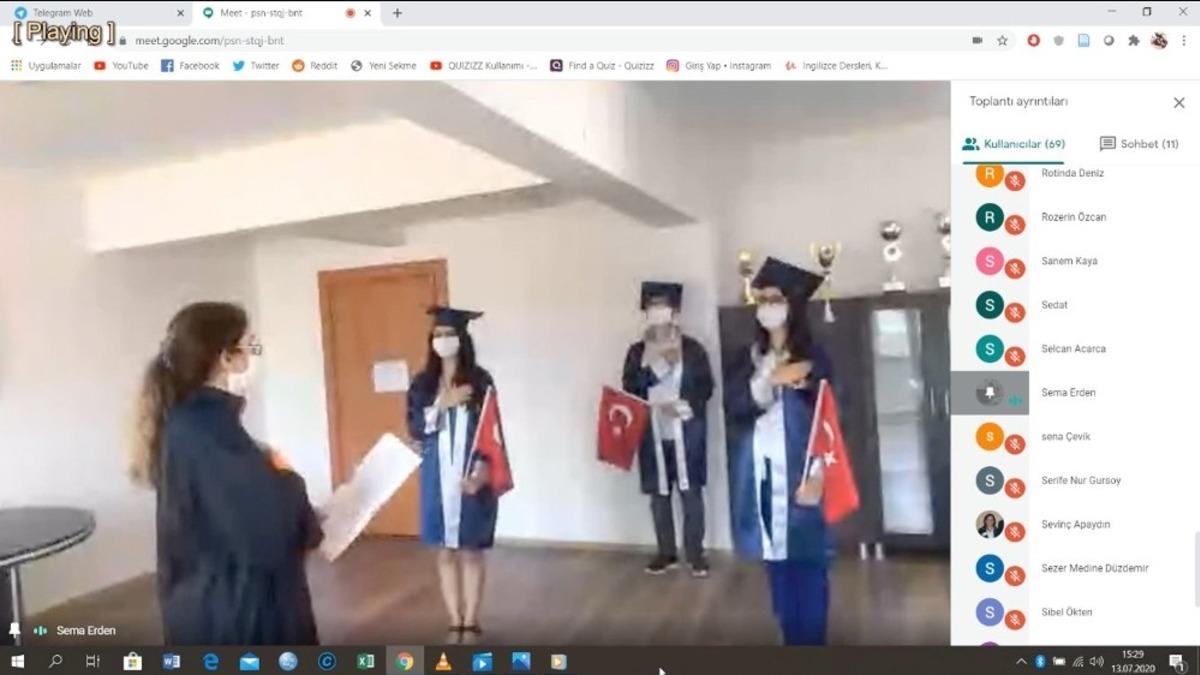 Sağlık ordusunun yeni neferleri i&ccedil;in online mezuniyet t&ouml;reni