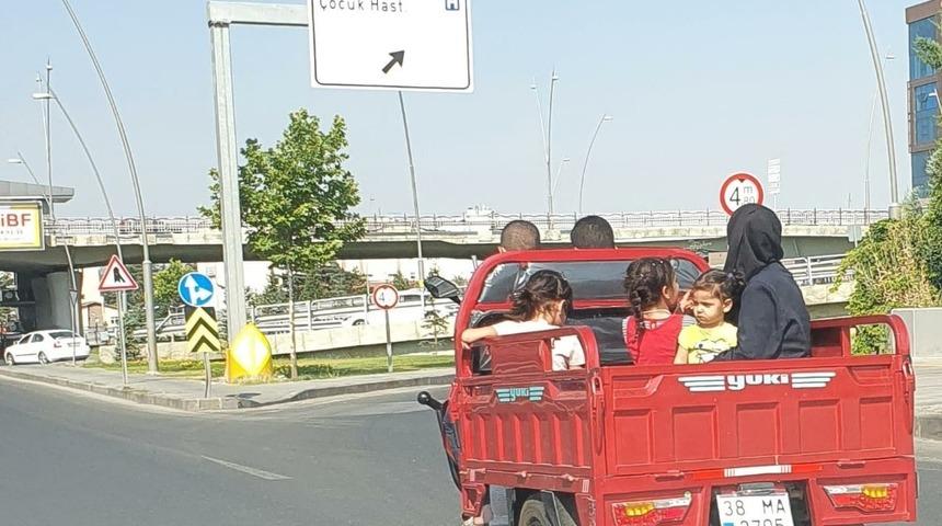 Ailece tehlikeli yolculuk