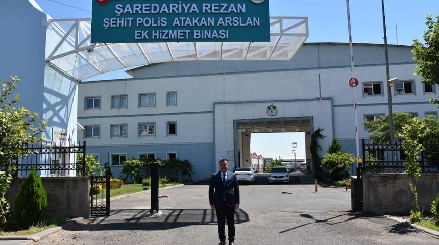 Şehit polis Arslan&rsquo;ın ismi Bağlar Belediyesi hizmet binasına verildi