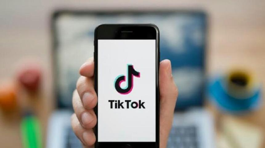 TikTok Londra yolcusu!