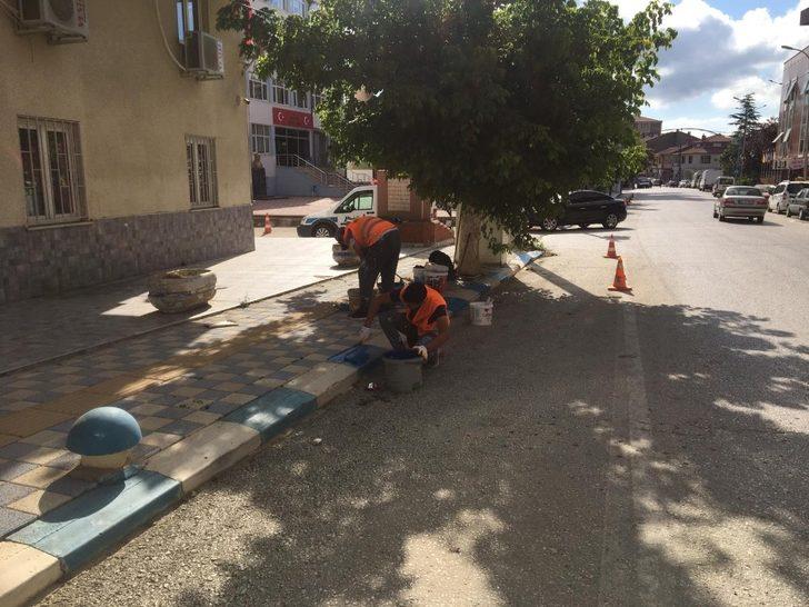 Bayram öncesi belediye ekiplerinden hummalı çalışma G4