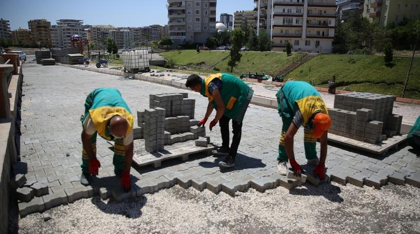 Karak&ouml;pr&uuml;&rsquo;de yollar kilitli parke taşıyla d&ouml;şeniyor