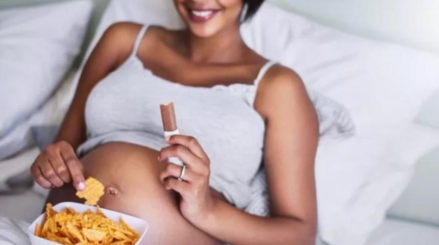 Hamilelikte aşerme: Kadınlar neden bu duyguyu yaşar?