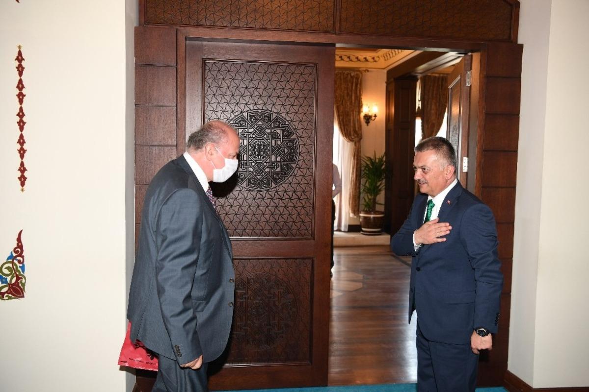 Arnavut B&uuml;y&uuml;kel&ccedil;inin pandemi d&ouml;nemindeki ilk resmi ziyareti Vali Yazıcı&rsquo;ya oldu