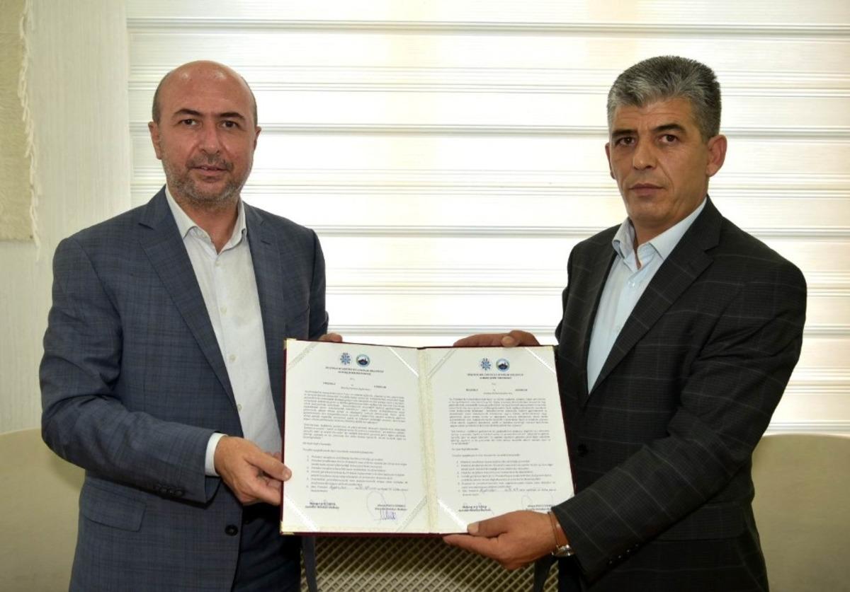 Kadim k&uuml;lt&uuml;rler Konya ve Bitlis arasında kardeşlik k&ouml;pr&uuml;s&uuml; kuruldu