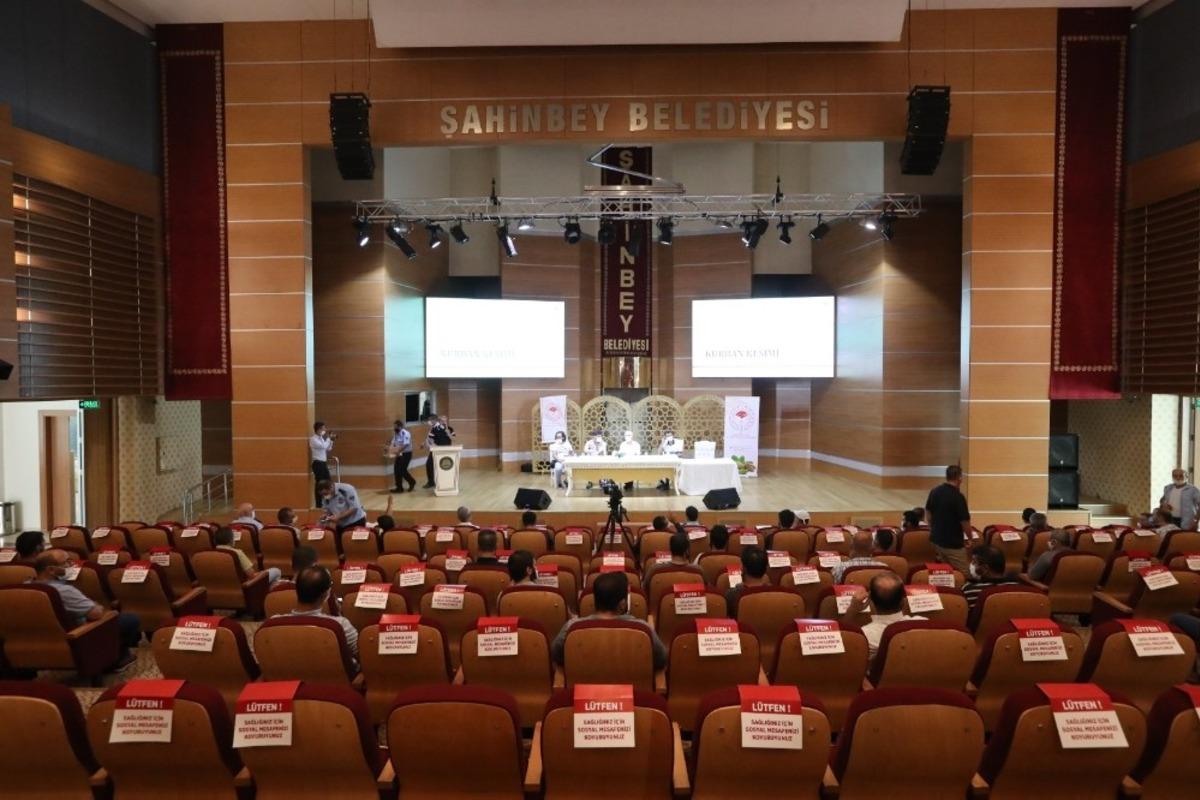 Kurban Bayramı &ouml;ncesi kasaplar eğitiliyor