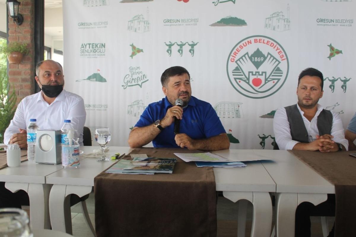 Başkan Aytekin Şenlikoğlu&rsquo;na halktan y&uuml;zde 75 g&uuml;venoyu