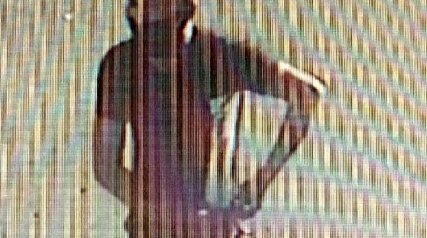 İzmir'de cinsel saldırı dehşeti! Polis her yerde onu arıyor 