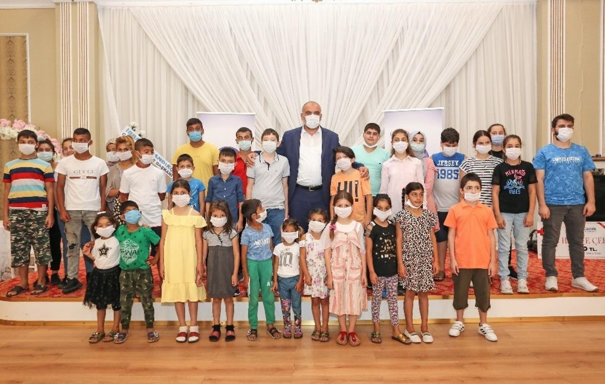 Canik&rsquo;te yetimlerin y&uuml;z&uuml; g&uuml;l&uuml;yor