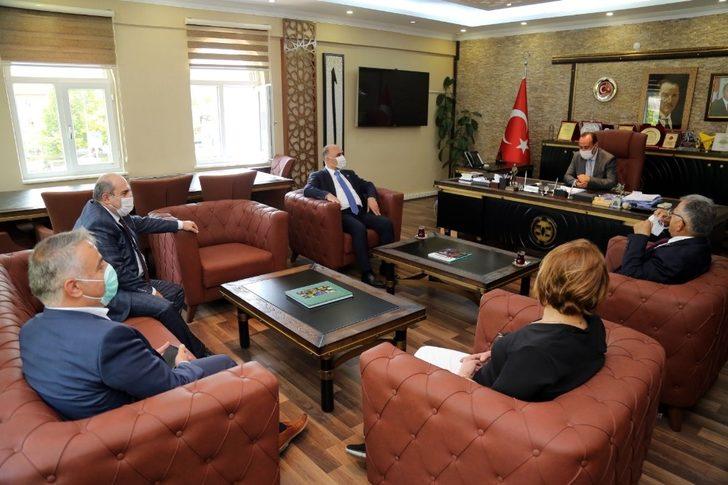 Vali Günaydın “Pandemi Sürecinde Muhtarlarımıza Önemli Görevler Düşmektedir” G1