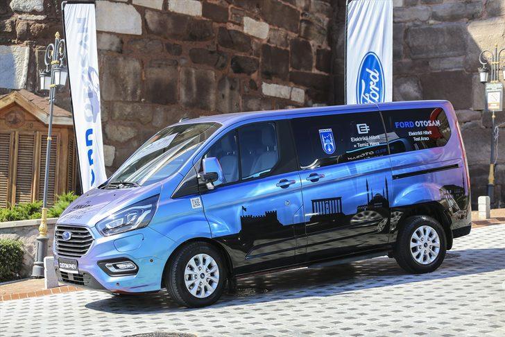 Ankara Kalesi'nde Ford'un "çevre dostu" aracı ring servisine başladı G2