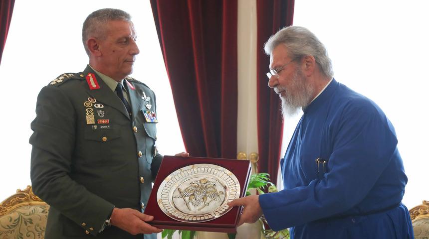 Türkiye NAVTEX ilan etti, Yunanistan Genelkurmay Başkanı acil ülkesine döndü