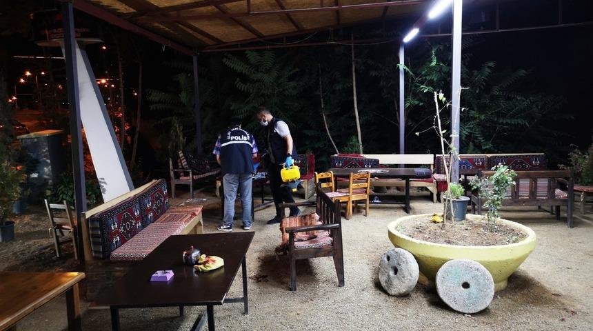 Malatya'da kafede oturanlara motosikletten ateş a&ccedil;ıldı: 1 &ouml;l&uuml;, 2 yaralı