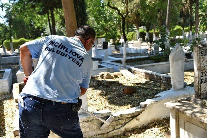 İncirliova’da mezarlıklar bayrama hazırlanıyor G4