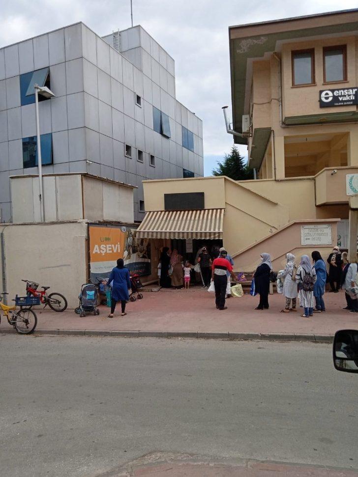 Yalovalı çiftten örnek davranış G5