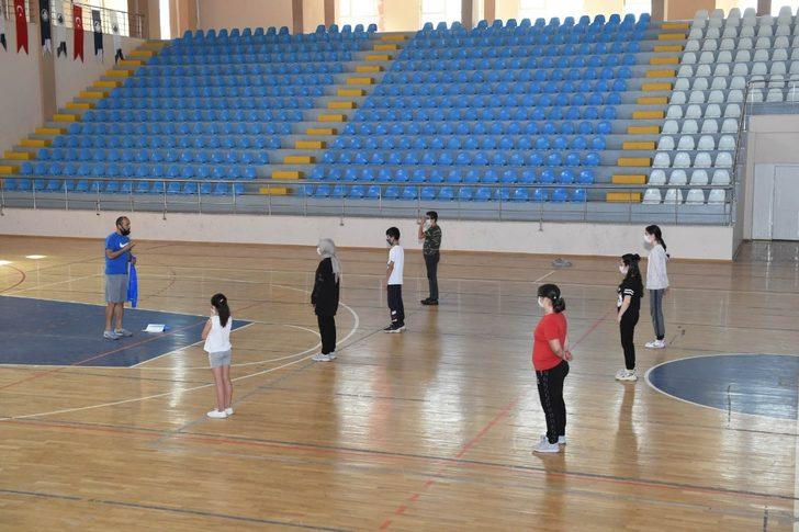 Altındağlı gençler hedefi 12’den vuruyor G4