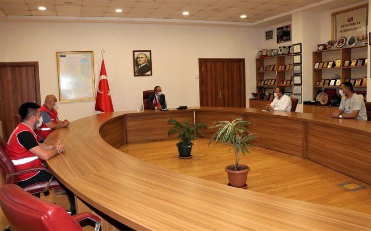 Sultanbeyli Kaymakamı Metin Kubilay Türk Kızılay’ına vekaletle kurban bağışında bulundu G2