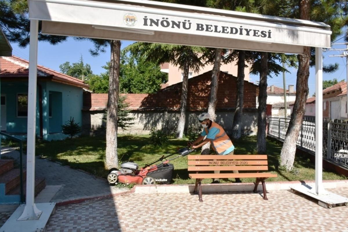 İn&ouml;n&uuml;&rsquo;de bayram &ouml;ncesi &ccedil;evre d&uuml;zenleme ve temizlik seferberliği