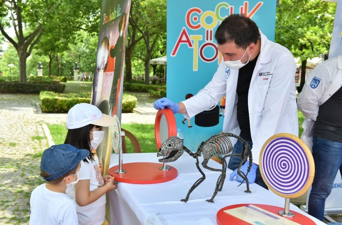 Feza G&uuml;rsey Bilim Merkezi etkinliklerini parklara taşıdı