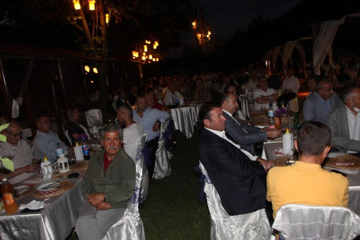 Devrekliler veda yemeğinde Turan&rsquo;ı yalnız bırakmadılar