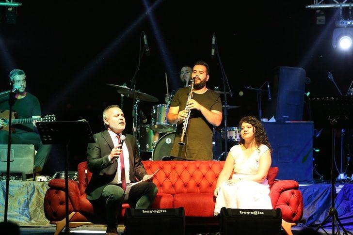 Uzun bir aradan sonra düzenlenen konserde vatandaşlar moral buldu G5