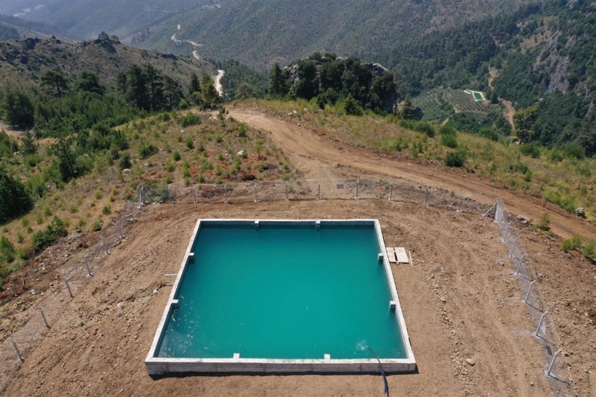 Mersin&rsquo;de orman yangınlarıyla m&uuml;cadeleye 3 betonarme havuz daha eklendi