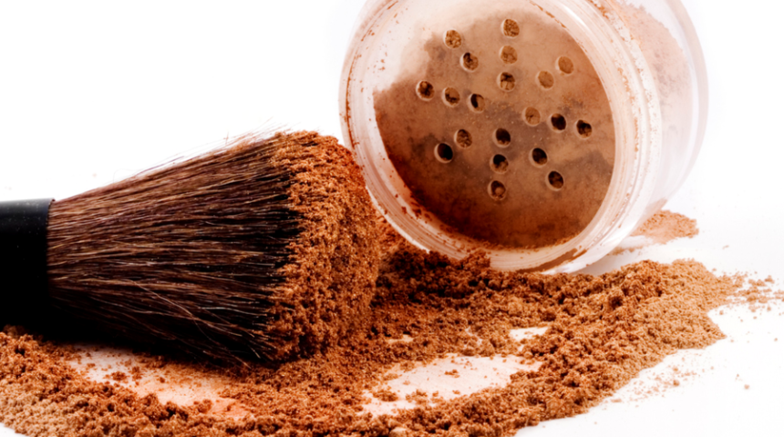 Cildi yağlı olanlar için makyaj tüyoları! Meğer çoğu kadın yanlış yapıyormuş...