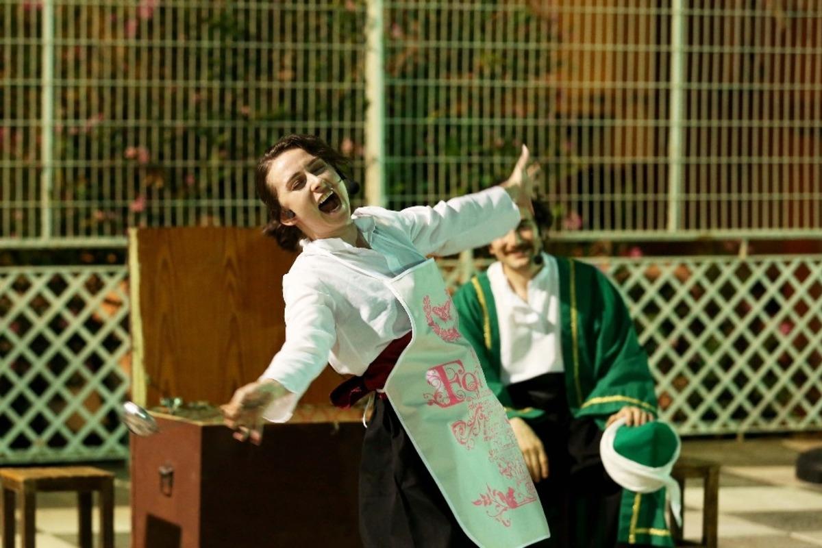 &ldquo;Kavuklu&rsquo;nun Mesleği&rdquo; Efeler&rsquo;de sahnelenmeye başladı