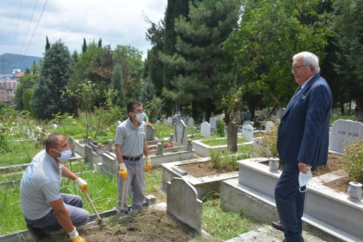 Posbıyık: &ldquo;57 mezarlığı temizleyip bakımlarını yapıyoruz&rdquo;
