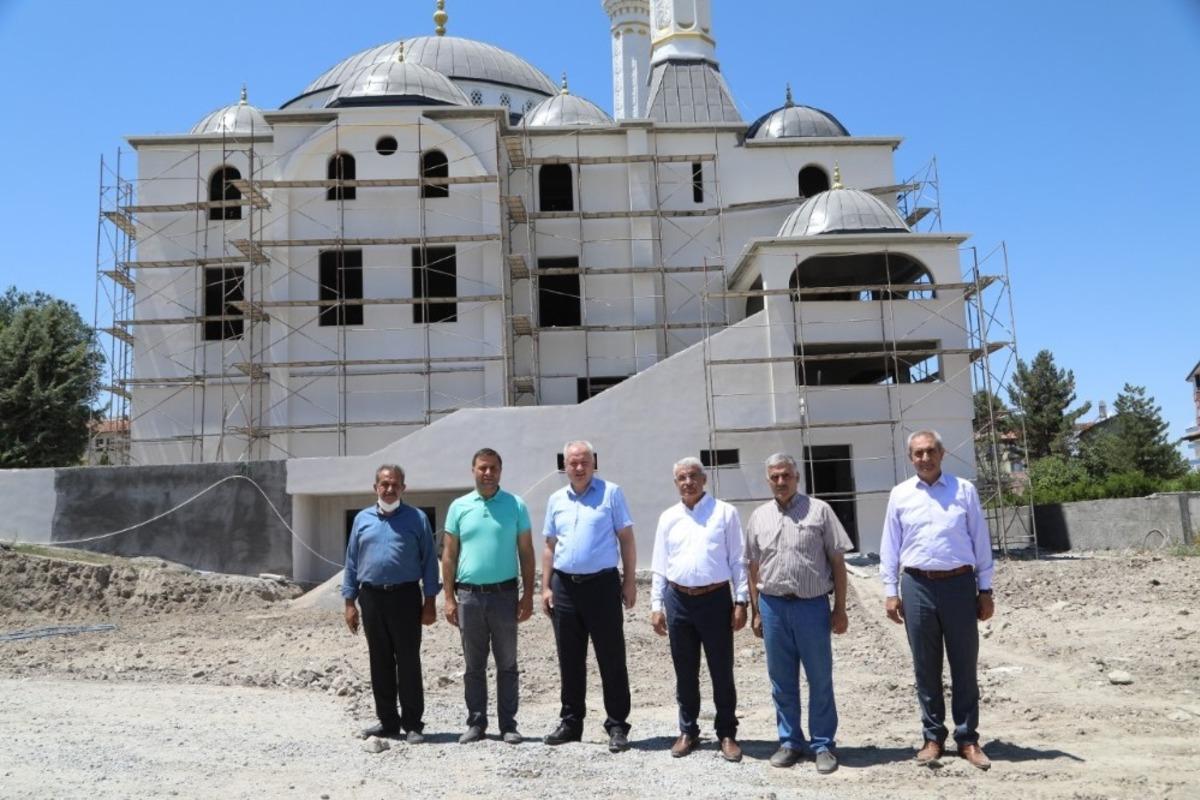 Battalgazi Alacakapı merkez cami ibadete a&ccedil;ılmayı bekliyor
