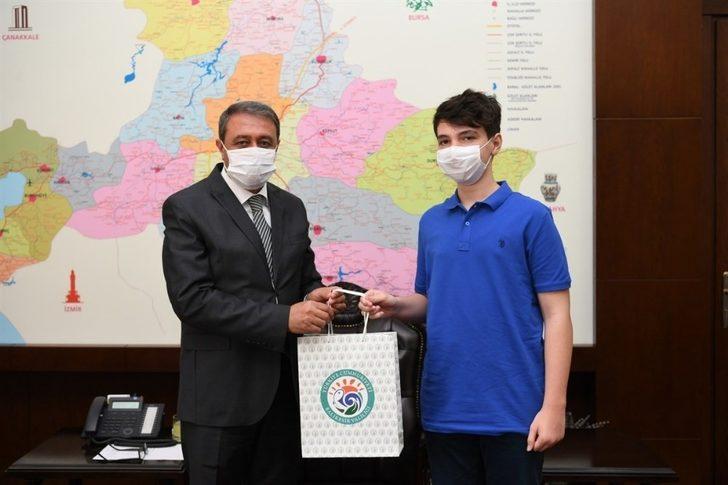 LGS Sınavında tam puan alan öğrenciler ödüllendirdi G4