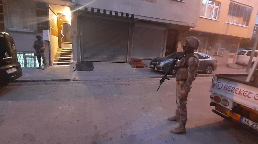 İstanbul'da birçok ilçede internet dolandırıcılarına operasyon! Çok sayıda gözaltı