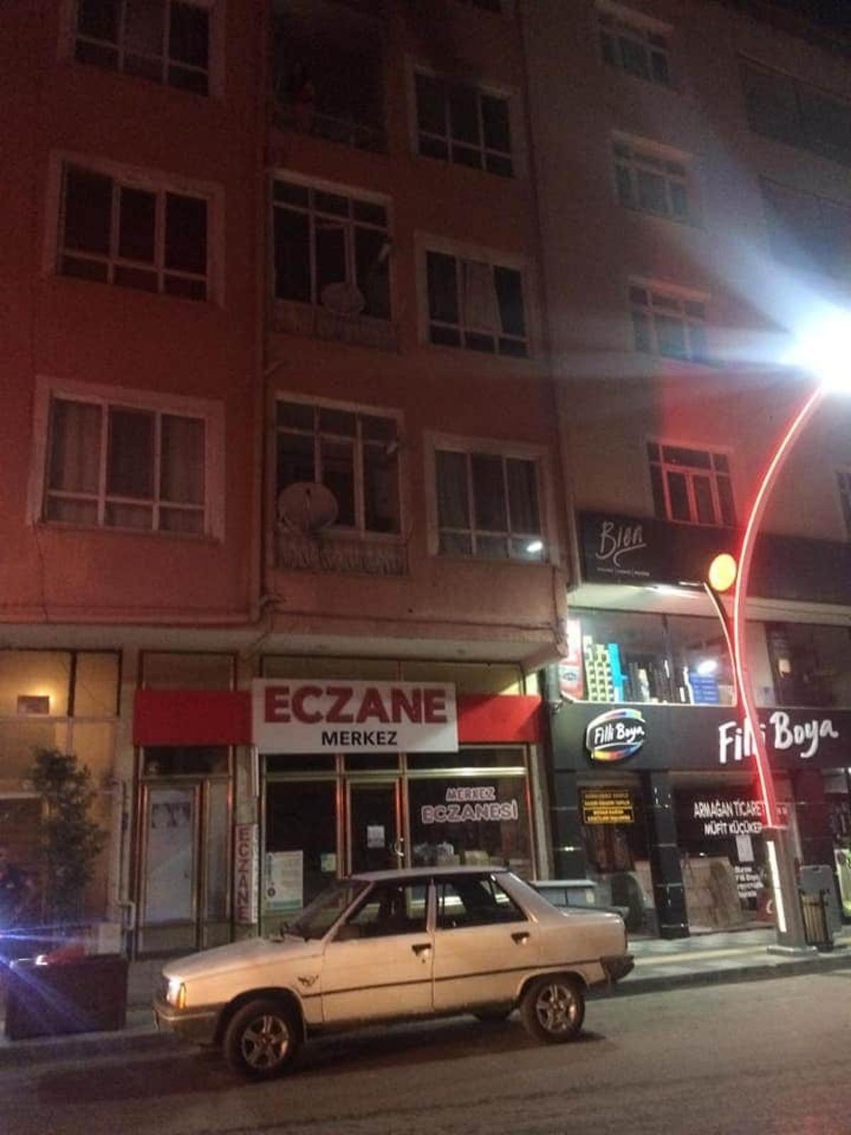 Apartmanda korkutan yangın